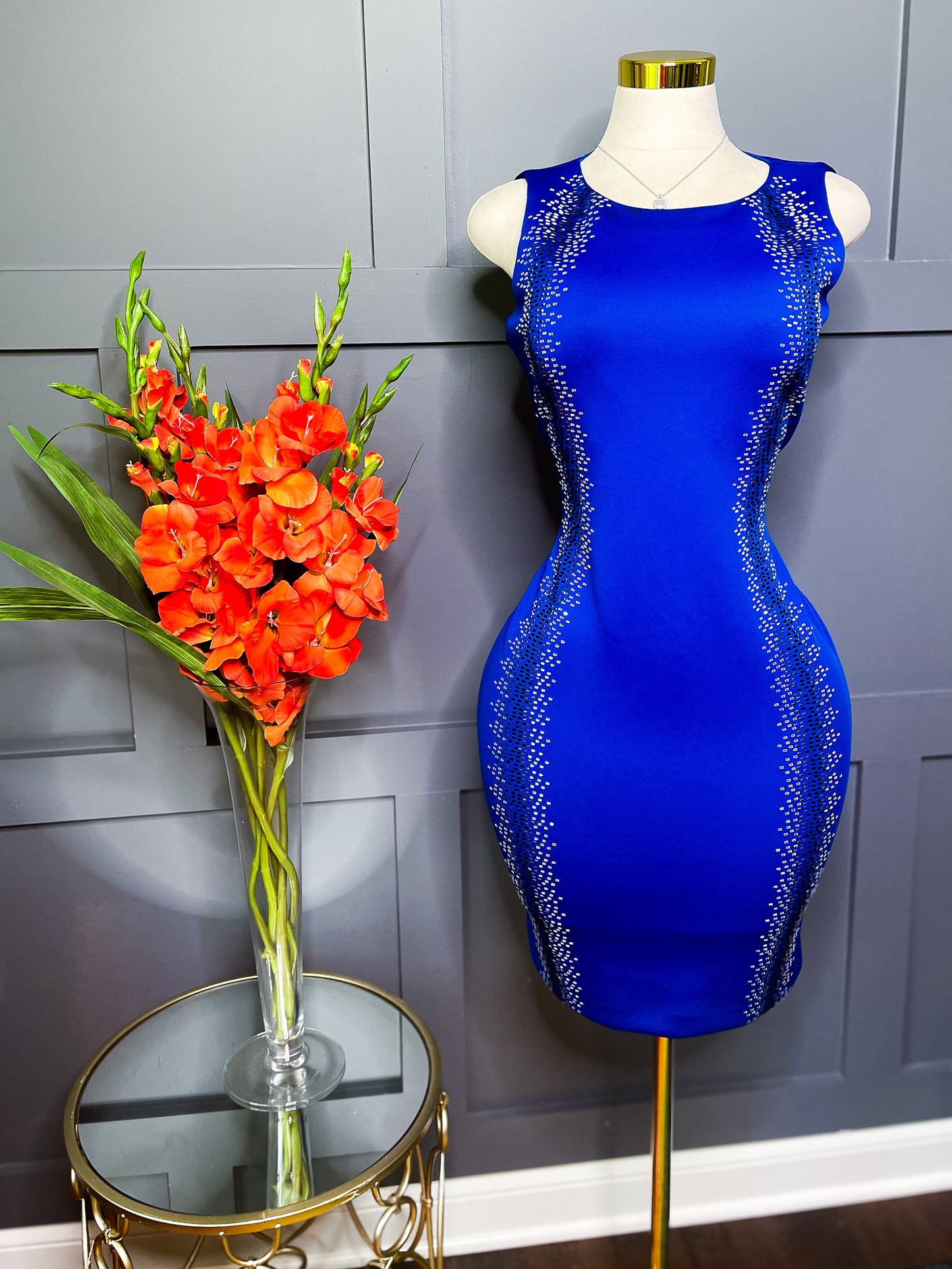 Royal Dreams Dress, M