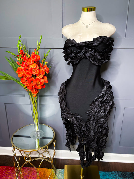 CITY LIGHTS RUFFLE MIDI DRESS, XL